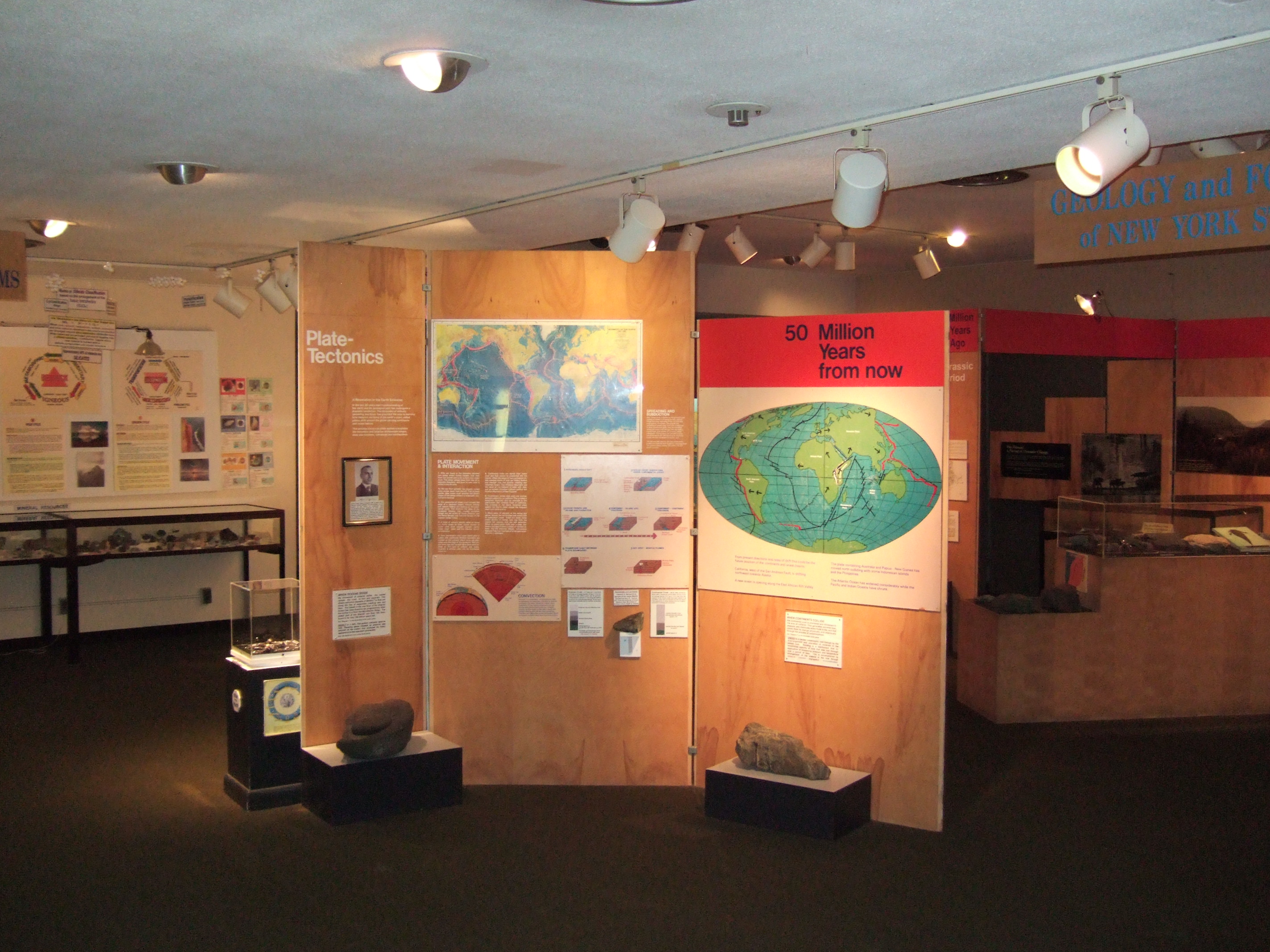 Garvies Point Museum and Preserve DINOSAURS AND BARBARIANS